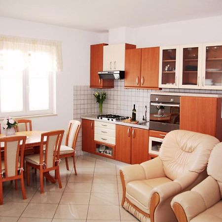 Apartment Matika, Terrace Apartment 10 Minutes Walk From Center Ровінь Екстер'єр фото
